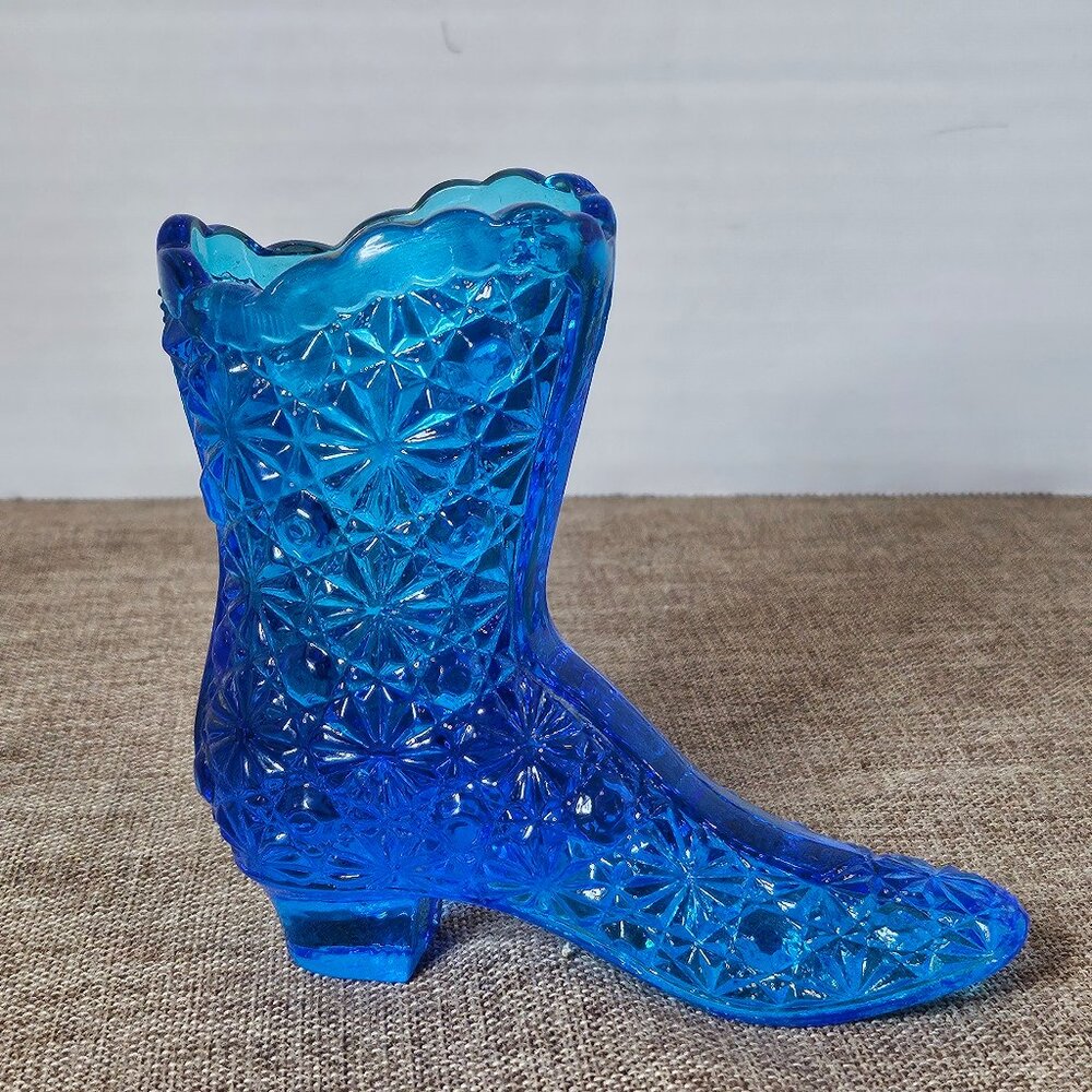 Daisy and Button Pattern Colonial Blue Glass Victorian Boot Vintage
